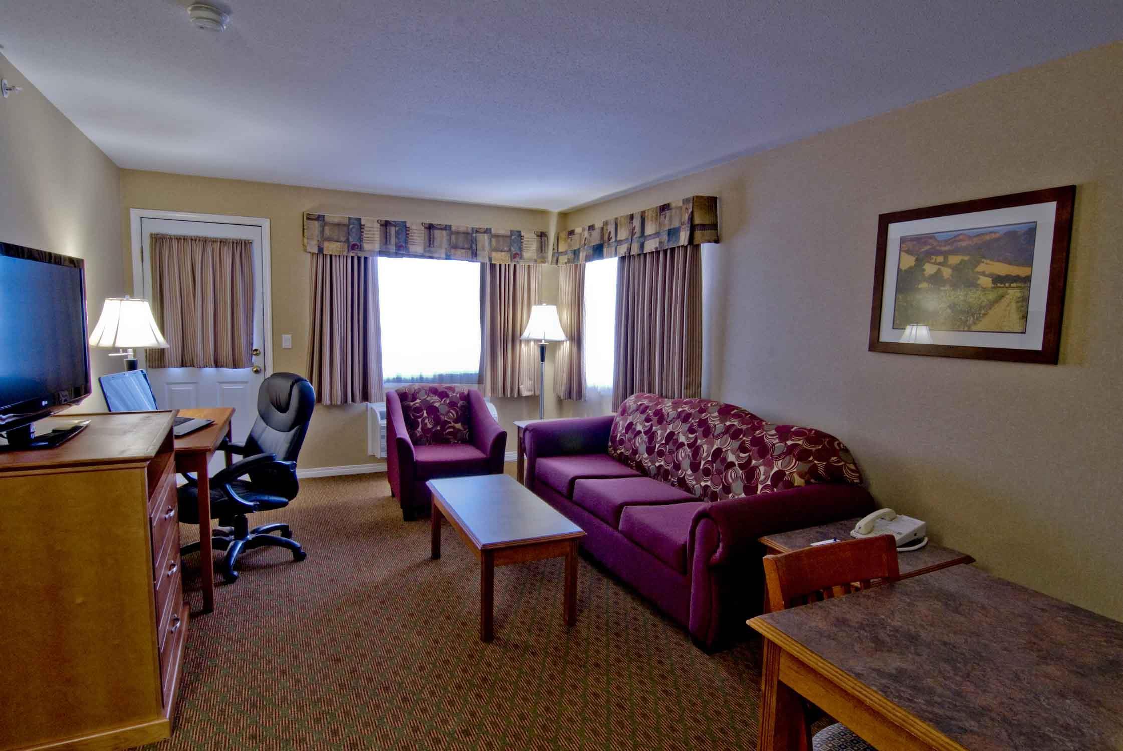 Best Western Plus Osoyoos Hotel & Suites Exterior photo