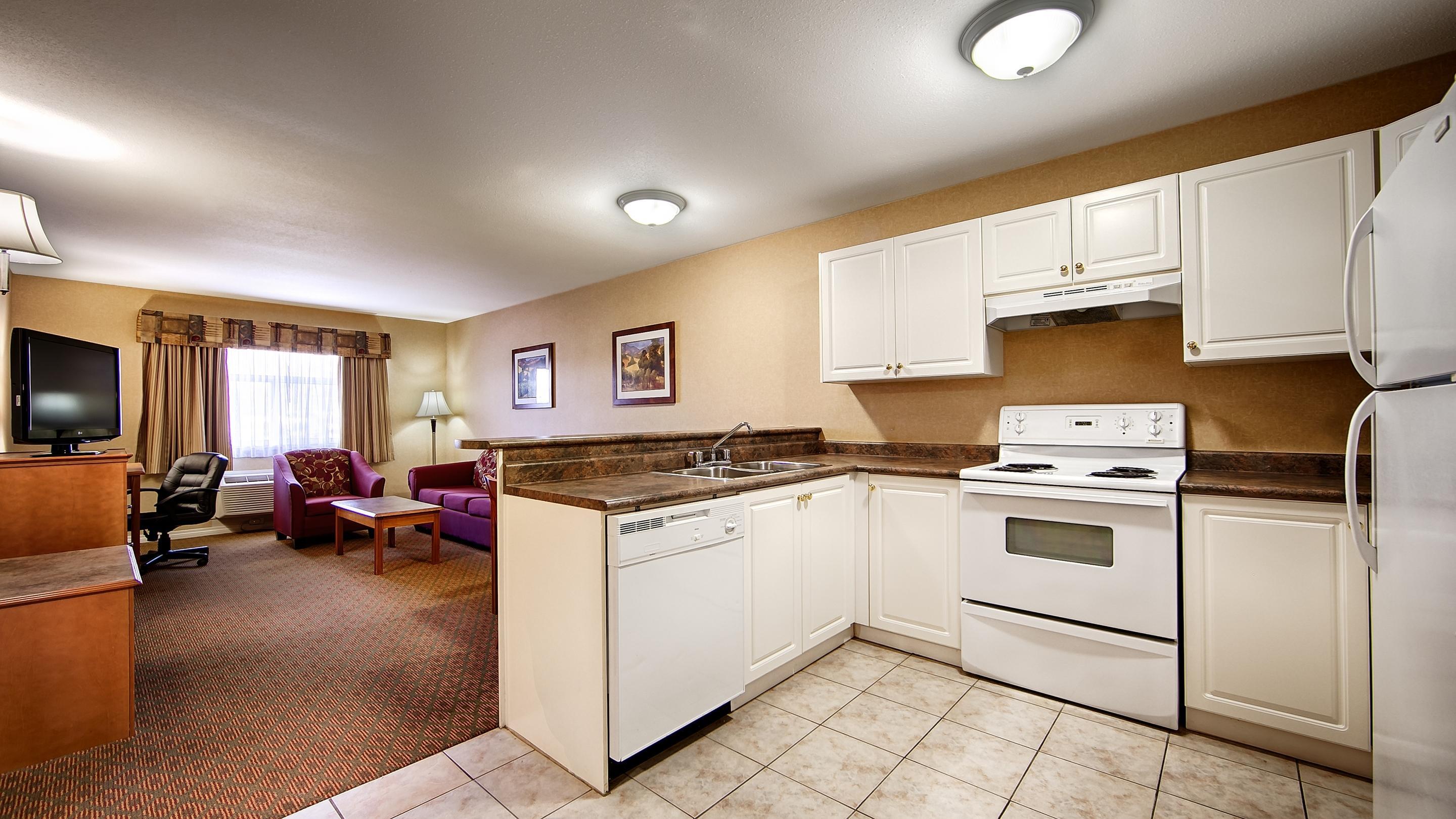Best Western Plus Osoyoos Hotel & Suites Exterior photo
